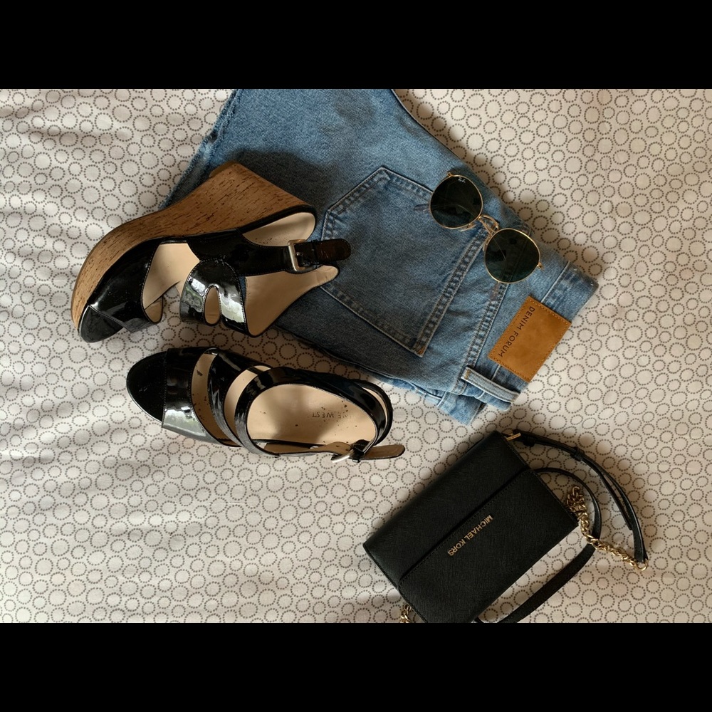 Nine West Black Open Toed Wedges